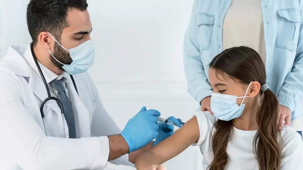 Vacinação contra HPV: redução na cobertura vacinal pode aumentar casos de câncer