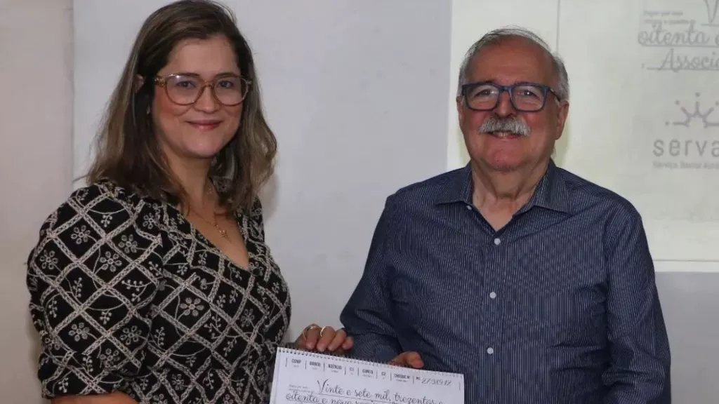 Mário Penna recebe R$ 27 mil arrecadados em evento gastronômico organizado pelo Servas